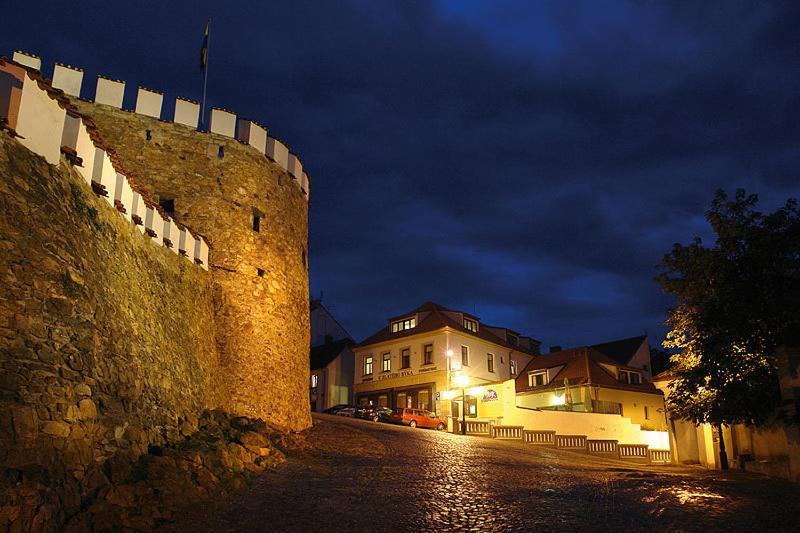 Hotel U Zlatého býka Písek Exterior foto