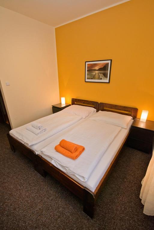Hotel U Zlatého býka Písek Habitación foto